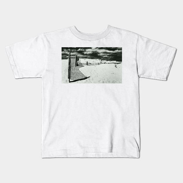 sand & sky Kids T-Shirt by lastgasp